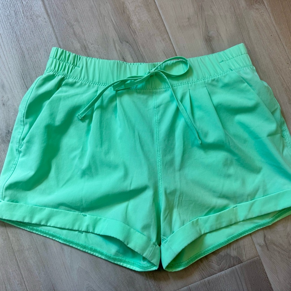 ZYIA Light Green Athletic Shorts